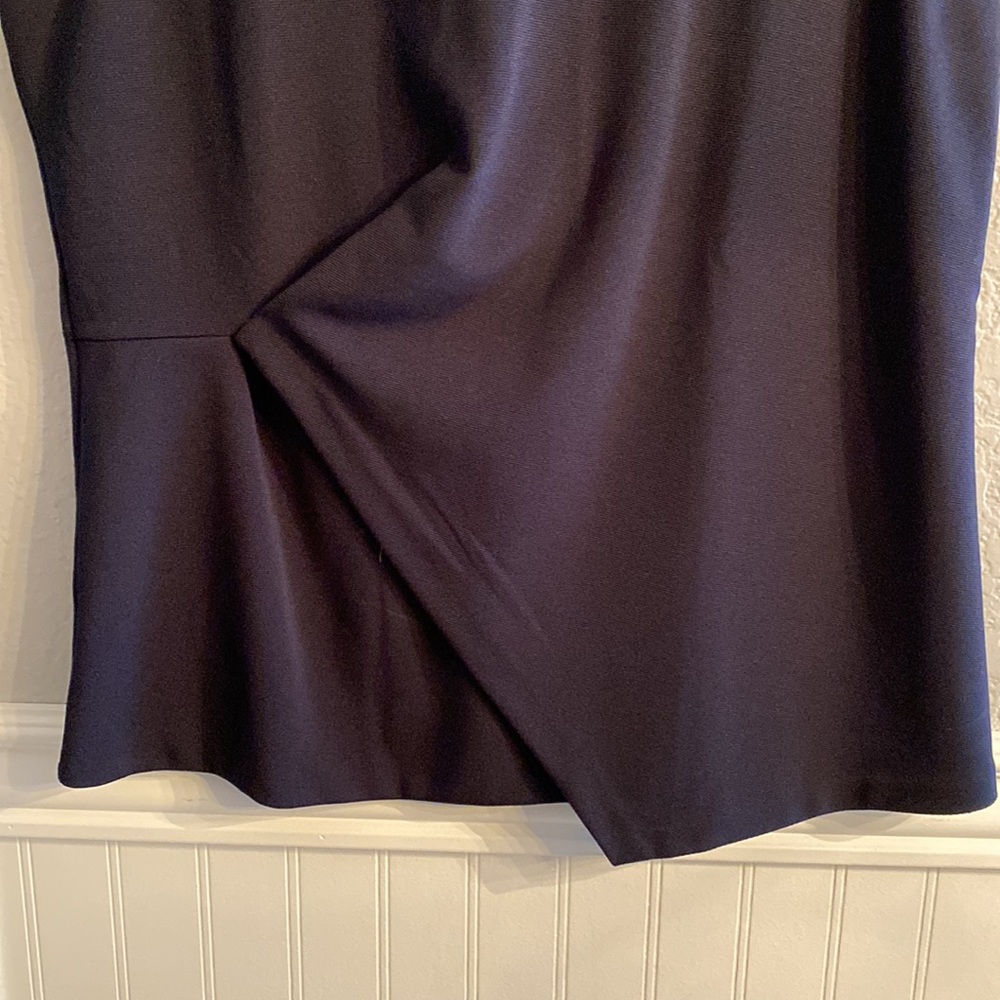 Ladies sleeveless top fully lined, size LP Brand- Ann Taylor factory petite navy